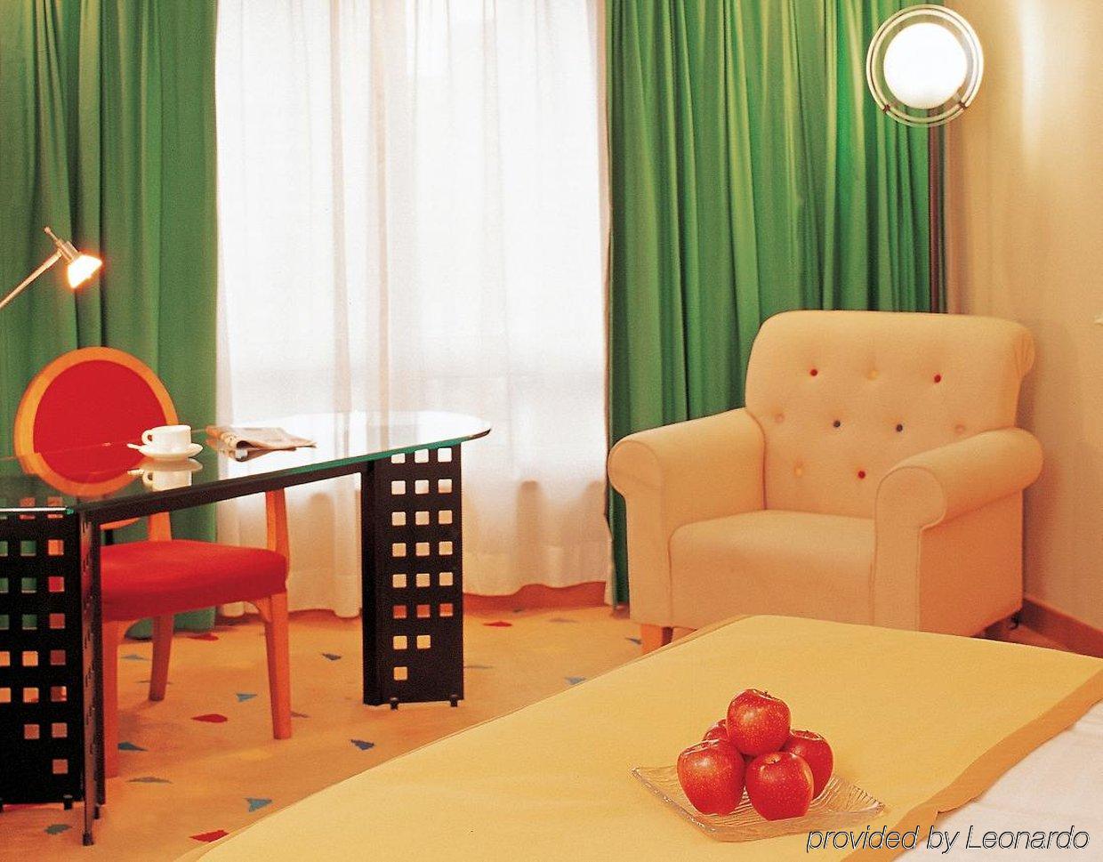 Beijing Royal Grand Hotel Rum bild